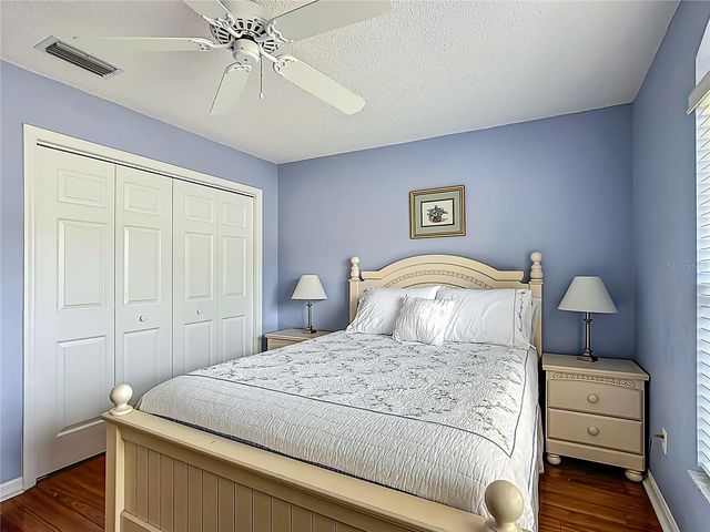 208 DESOTA COURT, Lady Lake, FL 32159