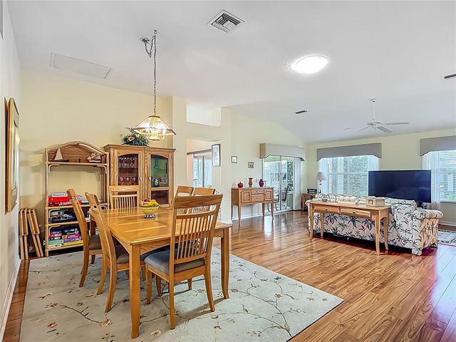 208 DESOTA COURT, Lady Lake, FL 32159