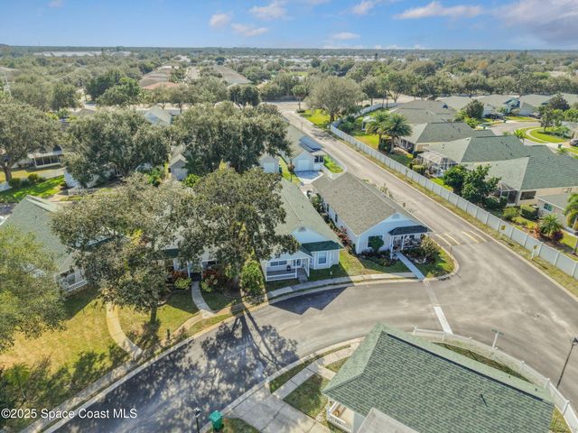 3866 Town Square Boulevard 13, Melbourne, FL 32901