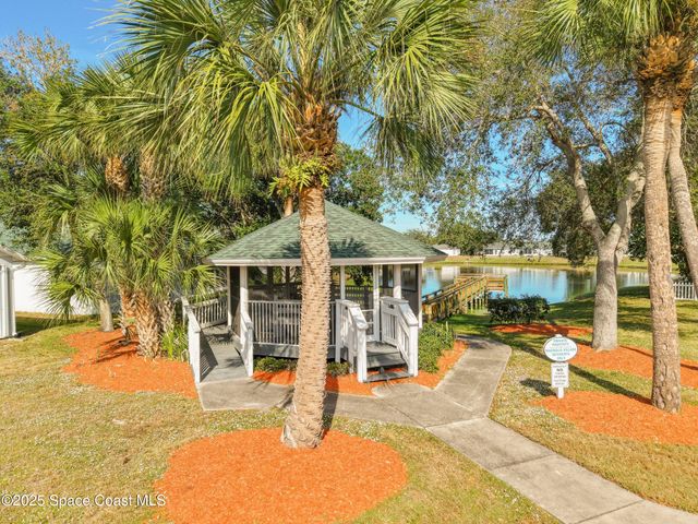 3866 Town Square Boulevard 13, Melbourne, FL 32901