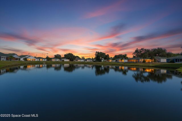 3866 Town Square Boulevard 13, Melbourne, FL 32901