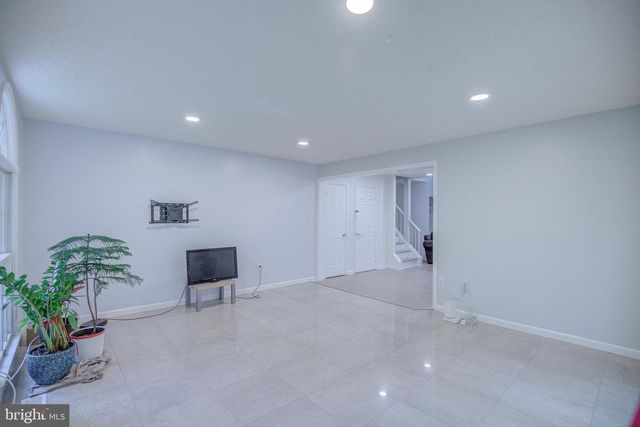 9519 HEATHWOOD CT, Burke, VA 22015