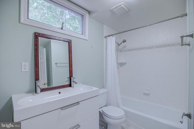 9519 HEATHWOOD CT, Burke, VA 22015