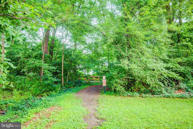 9519 HEATHWOOD CT, Burke, VA 22015