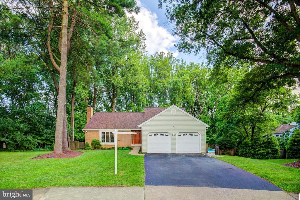9519 HEATHWOOD CT, Burke, VA 22015