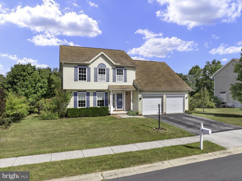 41 LAURA LANE, Gettysburg, PA 17325