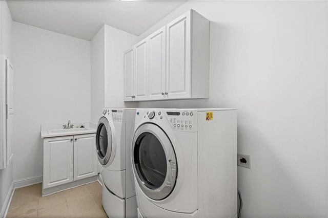 6305 Clapham Lane, Johns Creek, GA 30097