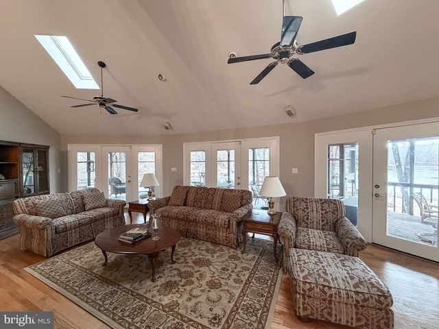 3300 VIOLA WAY, Bumpass, VA 23024