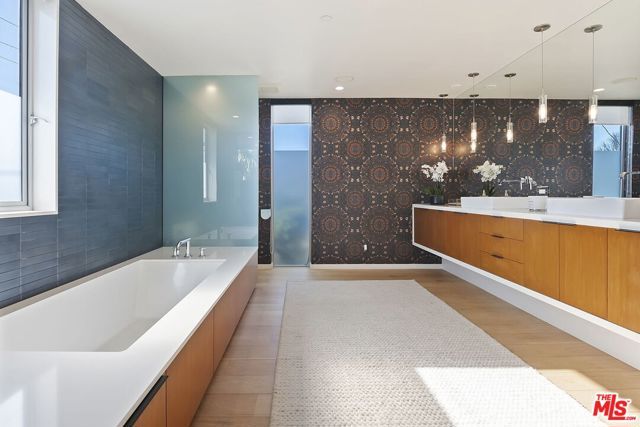 1220 Cabrillo Avenue, Venice (los Angeles), CA 90291