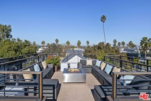 1220 Cabrillo Avenue, Venice (los Angeles), CA 90291