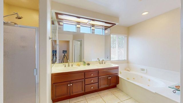43850 Venice Drive, La Quinta, CA 92253