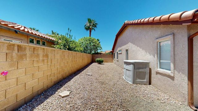 43850 Venice Drive, La Quinta, CA 92253