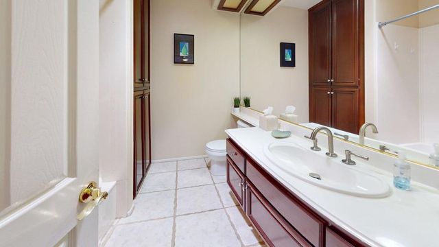 43850 Venice Drive, La Quinta, CA 92253