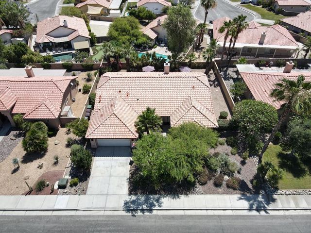 43850 Venice Drive, La Quinta, CA 92253