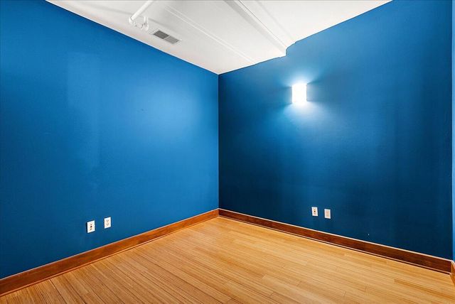 600 Broadway Avenue Nw 242, City Of Grand Rapids, MI 49504