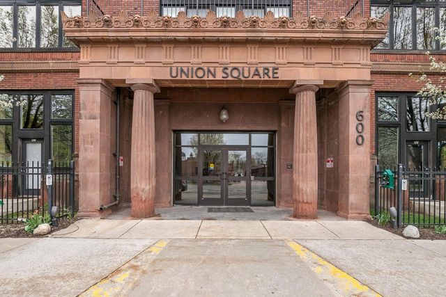 600 Broadway Avenue Nw 242, City Of Grand Rapids, MI 49504