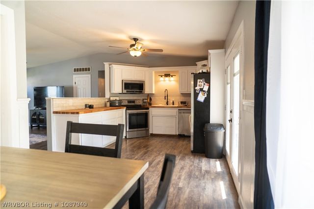 7800 Colony Lane, Fort Smith, AR 72908