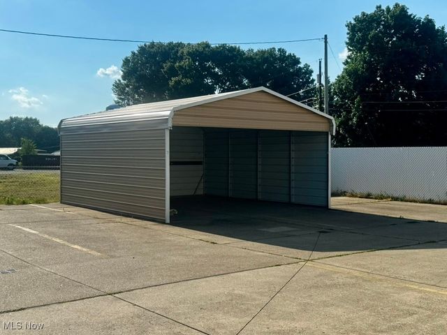 209 Lee Street, Belpre, OH 45714