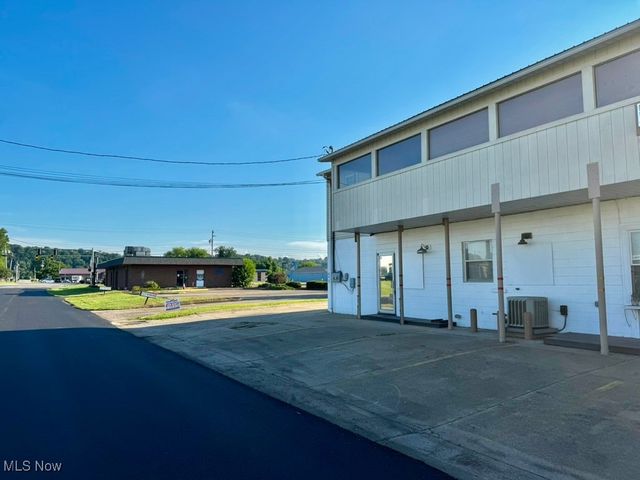 209 Lee Street, Belpre, OH 45714