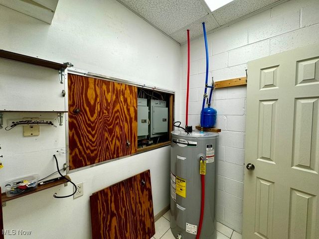 209 Lee Street, Belpre, OH 45714