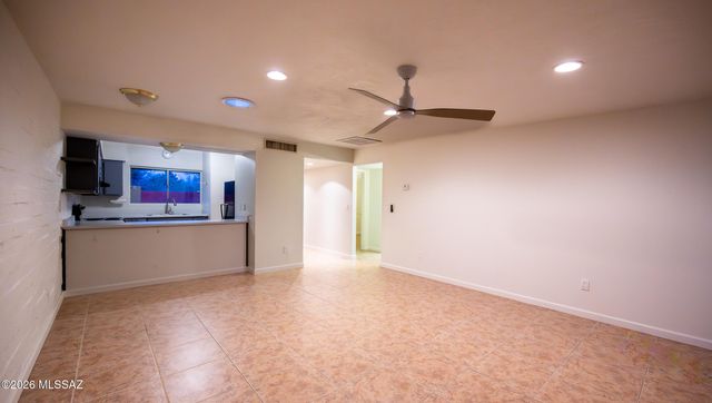 2866 N Beverly Avenue, Tucson, AZ 85712