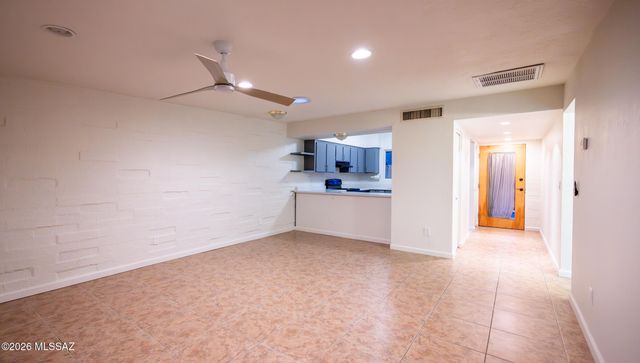 2866 N Beverly Avenue, Tucson, AZ 85712