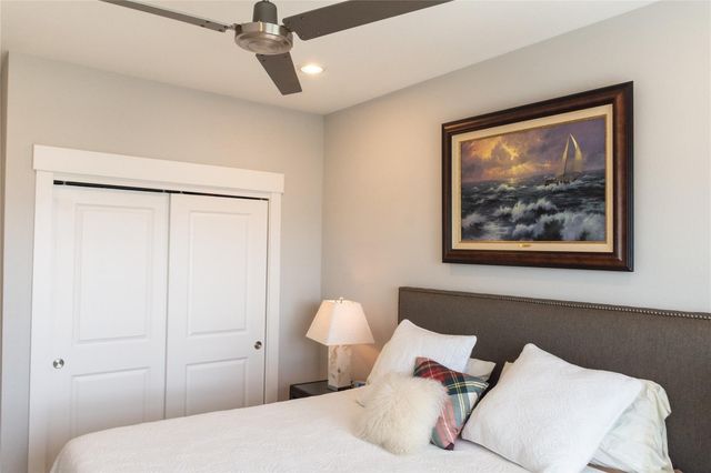 29 Cmdr Runco Lane, Taylor Lake Village, TX 77586