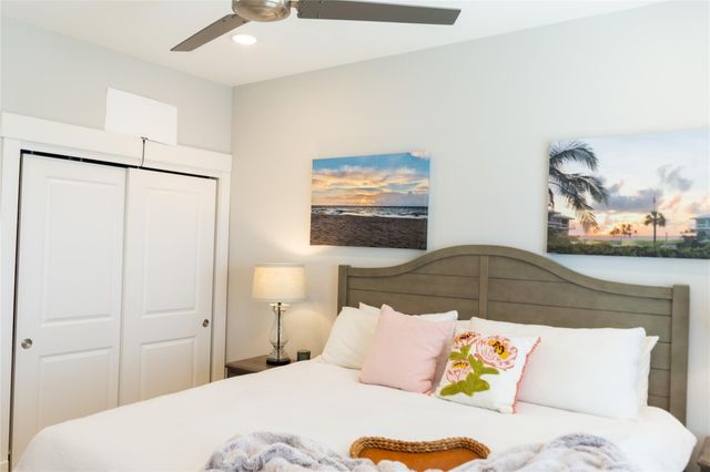 29 Cmdr Runco Lane, Taylor Lake Village, TX 77586