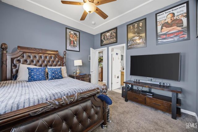 4401 Whitegate Avenue, Bakersfield, CA 93313