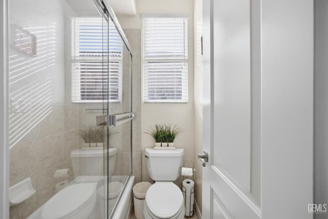 4401 Whitegate Avenue, Bakersfield, CA 93313