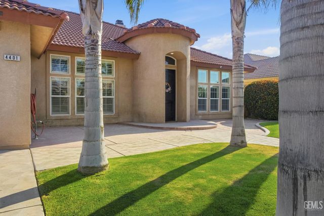 4401 Whitegate Avenue, Bakersfield, CA 93313