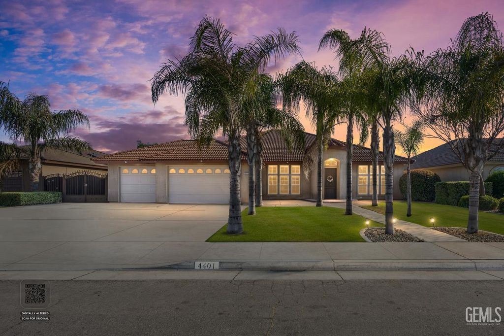 4401 Whitegate Avenue, Bakersfield, CA 93313