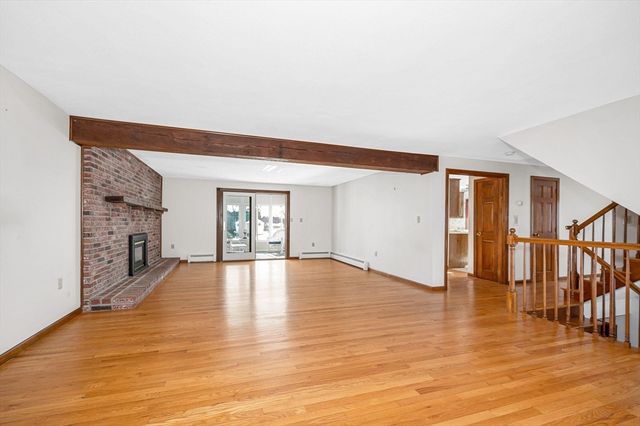 287 Fox Ave, Dracut, MA 01826