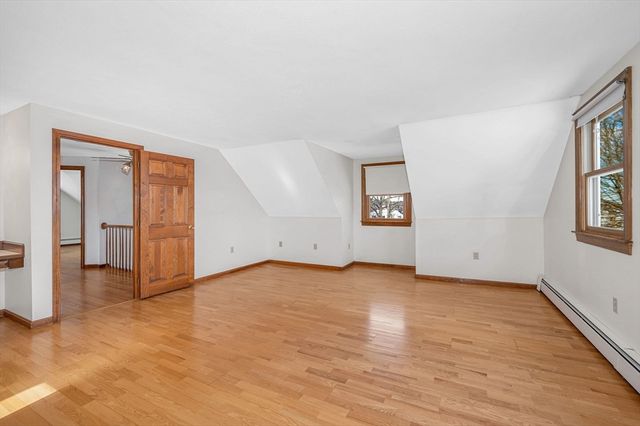 287 Fox Ave, Dracut, MA 01826