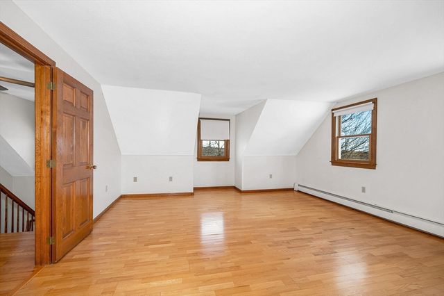 287 Fox Ave, Dracut, MA 01826