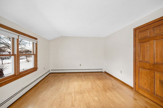 287 Fox Ave, Dracut, MA 01826