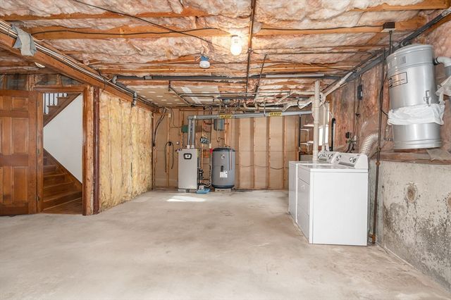 287 Fox Ave, Dracut, MA 01826