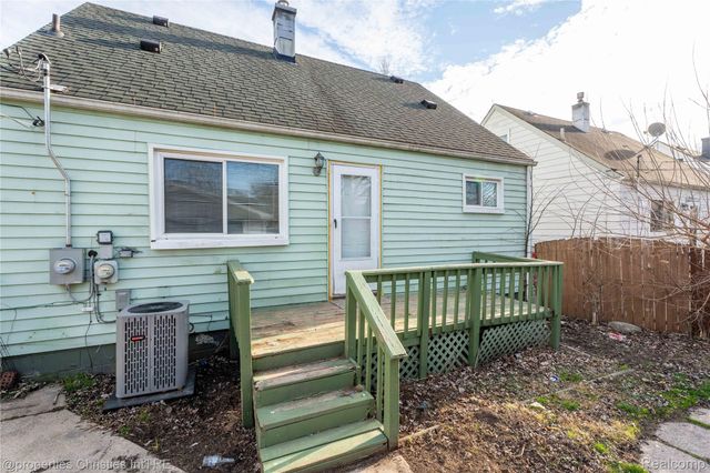 14921 Myola Avenue, Warren, MI 48089