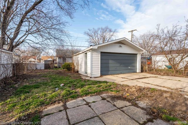 14921 Myola Avenue, Warren, MI 48089