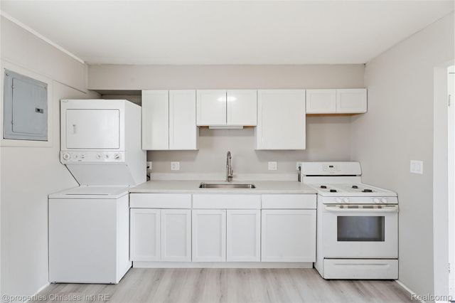 14921 Myola Avenue, Warren, MI 48089