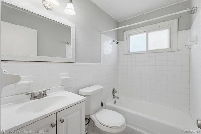 14921 Myola Avenue, Warren, MI 48089