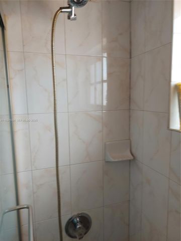 2403 W 76th Street 203, Hialeah, FL 33016