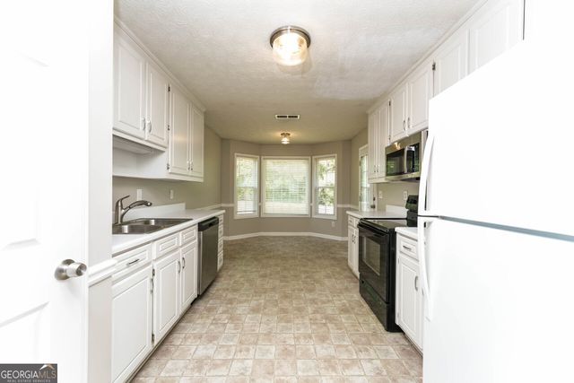 1014 Bay Ridge Drive, Lawrenceville, GA 30045