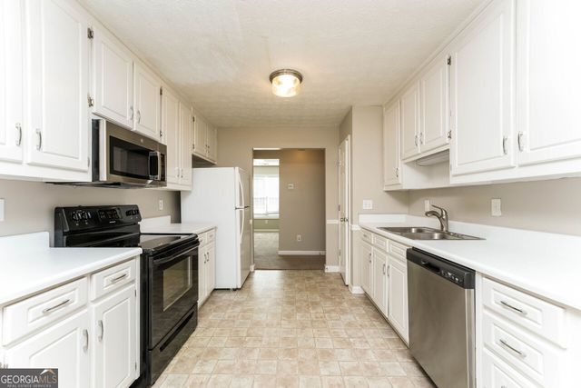 1014 Bay Ridge Drive, Lawrenceville, GA 30045