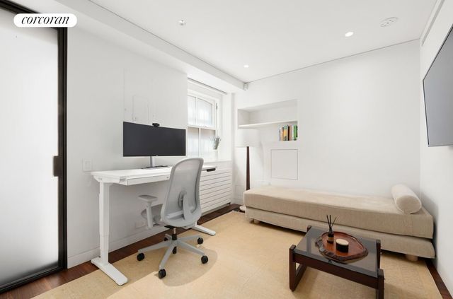 429 W 22nd St Apt 1B, New York City, NY 10011