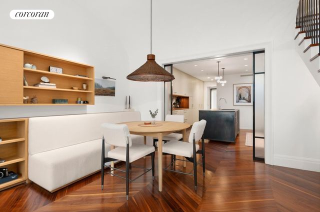 429 W 22nd St Apt 1B, New York City, NY 10011