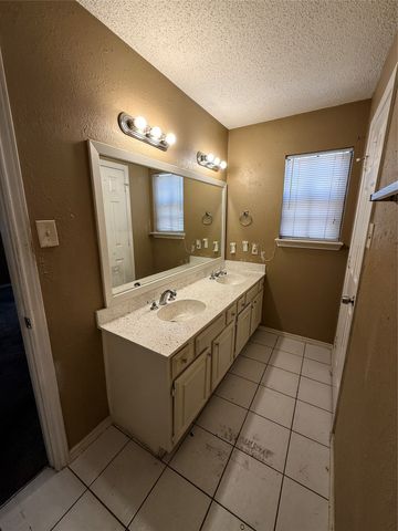 8837 Saint Thomas Circle, Dallas, TX 75228