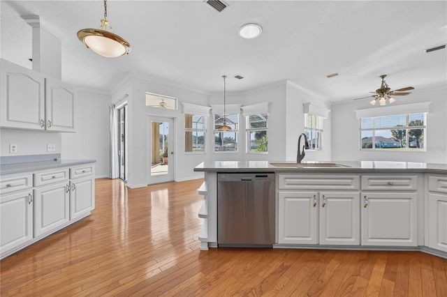 5695 NW 25TH LOOP, Ocala, FL 34482