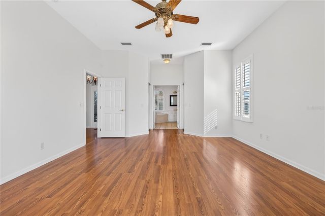 5695 NW 25TH LOOP, Ocala, FL 34482