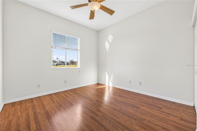 5695 NW 25TH LOOP, Ocala, FL 34482